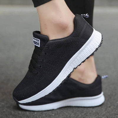 Thora | Pain-Relieving Orthopaedic Sneakers